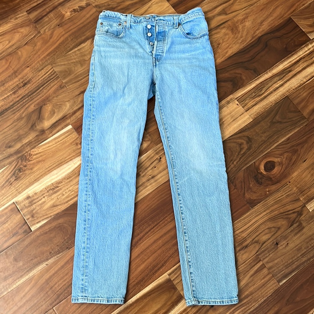 Levis 501 Straight Leg Jeans